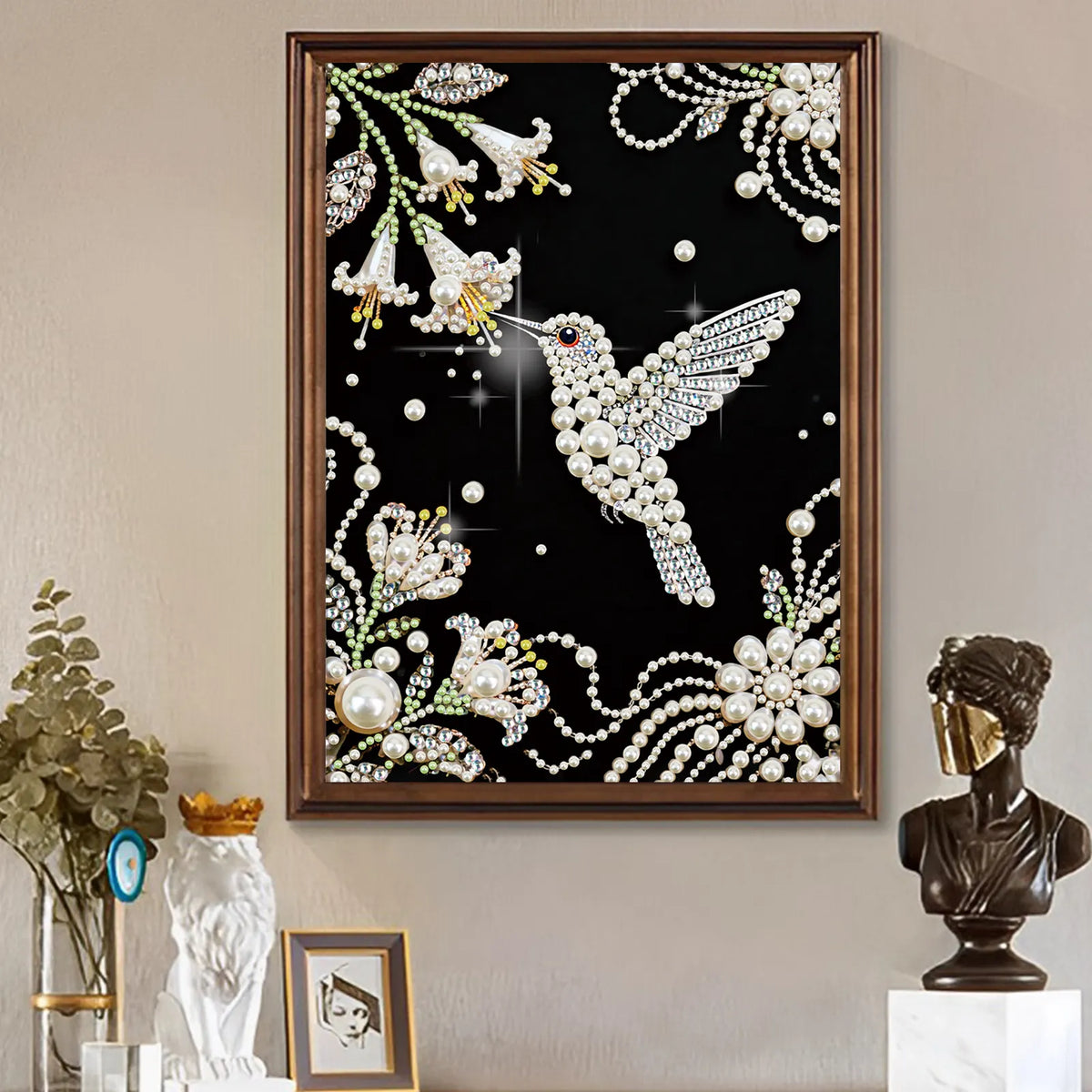 Hummingbird Premium 5D Diamond Painting Kit Black & White Pearls painting Sparkling Special Shaped Diamond painting