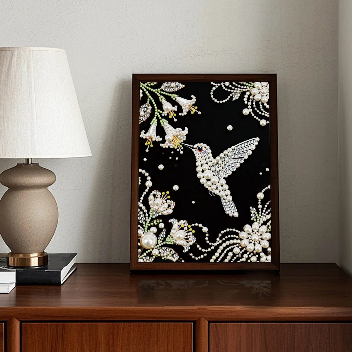 Hummingbird Premium 5D Diamond Painting Kit Black & White Pearls painting Sparkling Special Shaped Diamond painting